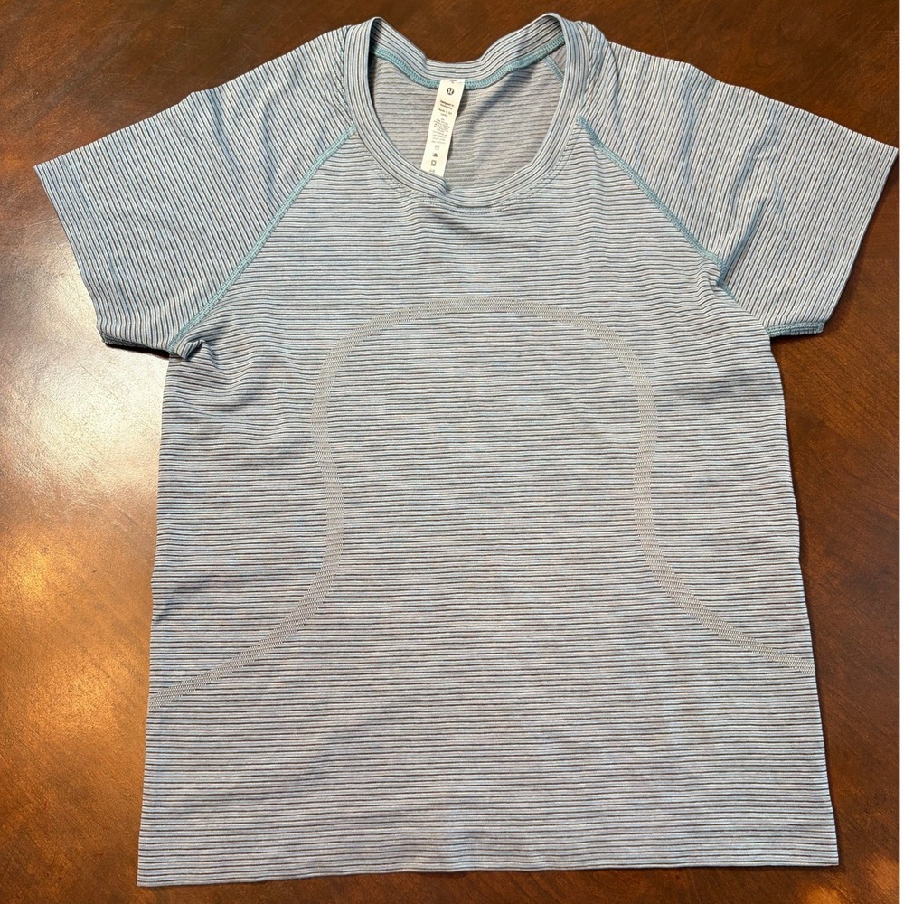 Lululemon Swiftly Tech Short Sleeve Crew Grey Striped Performance Shirt Womens 8